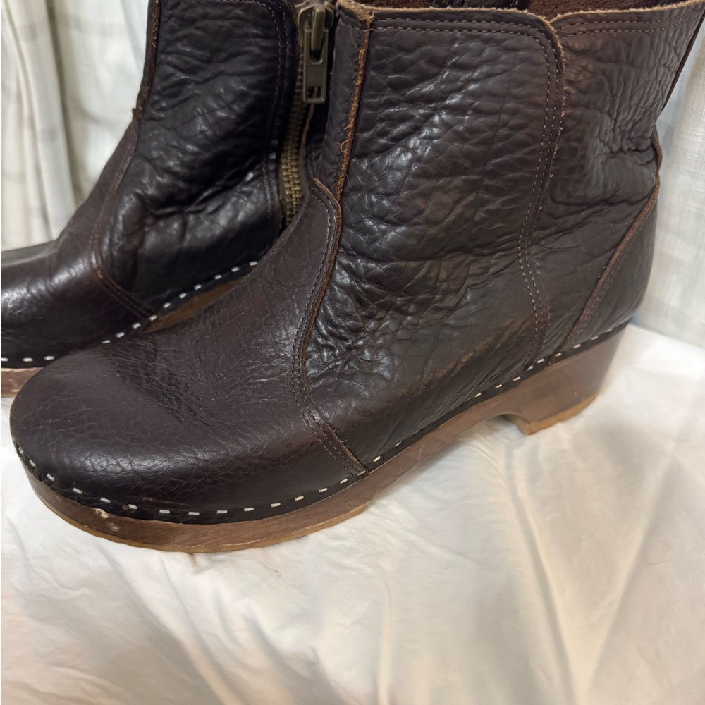 Scandic Chocolate Brown Leather Clog Boots